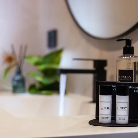 Cm Luxury Apartament Katania